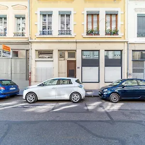 Appartement Le Petit Chaponnay - Charming For 2 Near Saxe Gambetta, Lyon